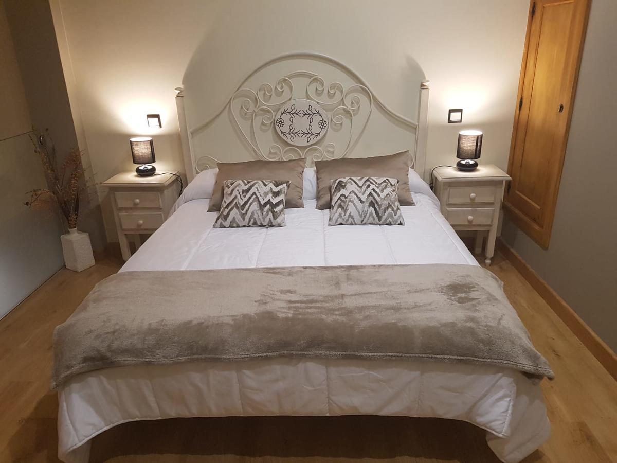 Apartamentos Santa Justa Ubiarco Bagian luar foto